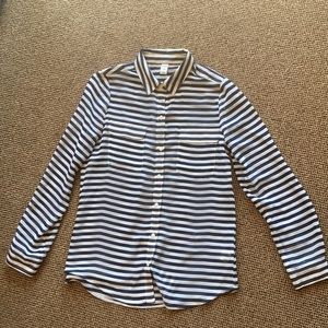 Old navy blouse